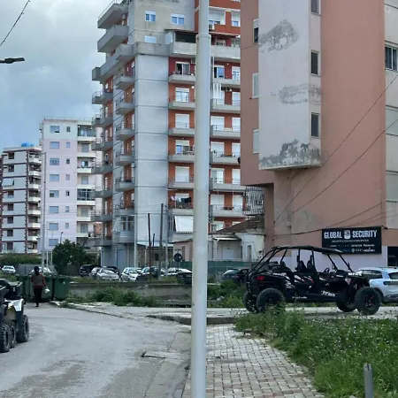 Vlore, Lungomare Apartman
